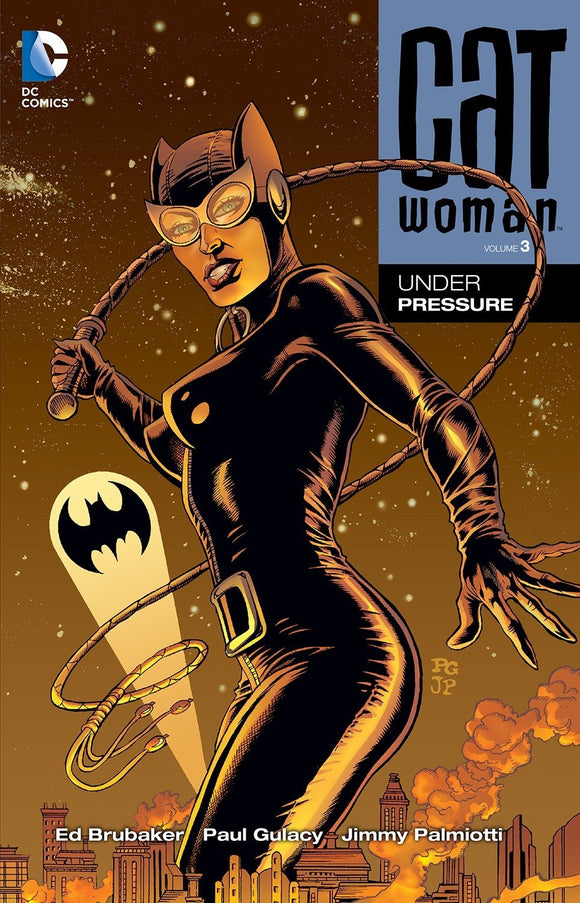 Catwoman (Paperback) Vol 03 Under Pressure Graphic Novels published by Dc Comics